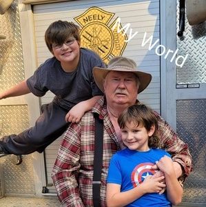 Meet your Posher, Dana